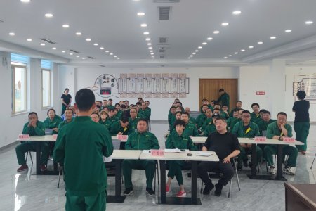 以赛促学筑牢安全防线